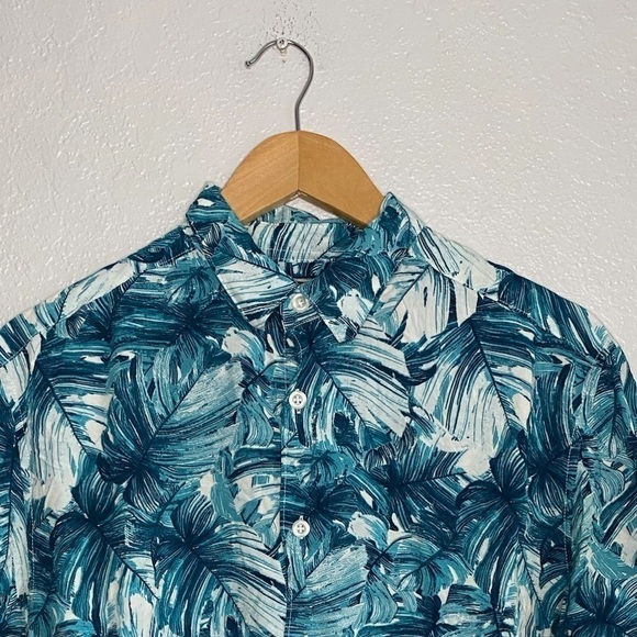 Cubavera Tropical Palm Print Textured Button Down Short Sleeve Green White Shirt - Picture 4 of 8